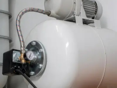 Dlaczego ciśnienie w hydroforze spada?
